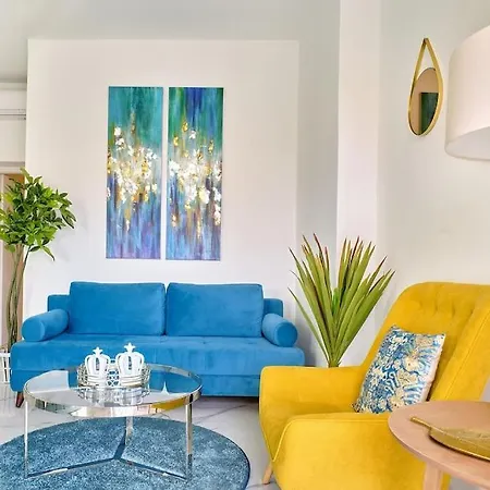 Modern Luxury Near & Old Harbor Fast Wifi Private Veranda *